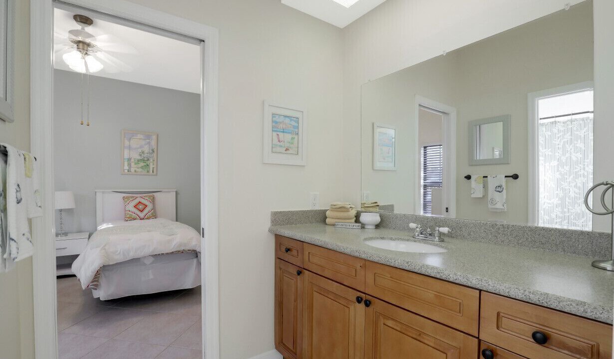 Photo of Bathroom in Pelican