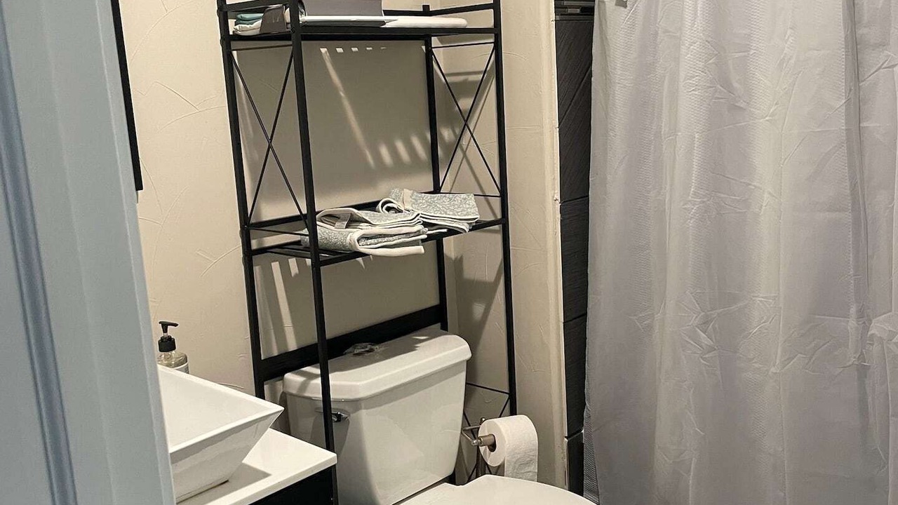Photo of Bathroom in North Central Westminster