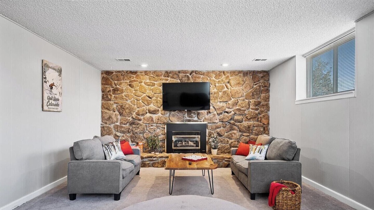 Photo of Livingroom in Northwest Arvada
