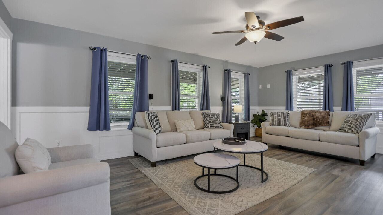 Photo of Livingroom in Buckeye Lake