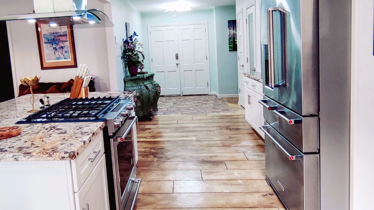 Photo of Kitchen in Clear Lake Shores