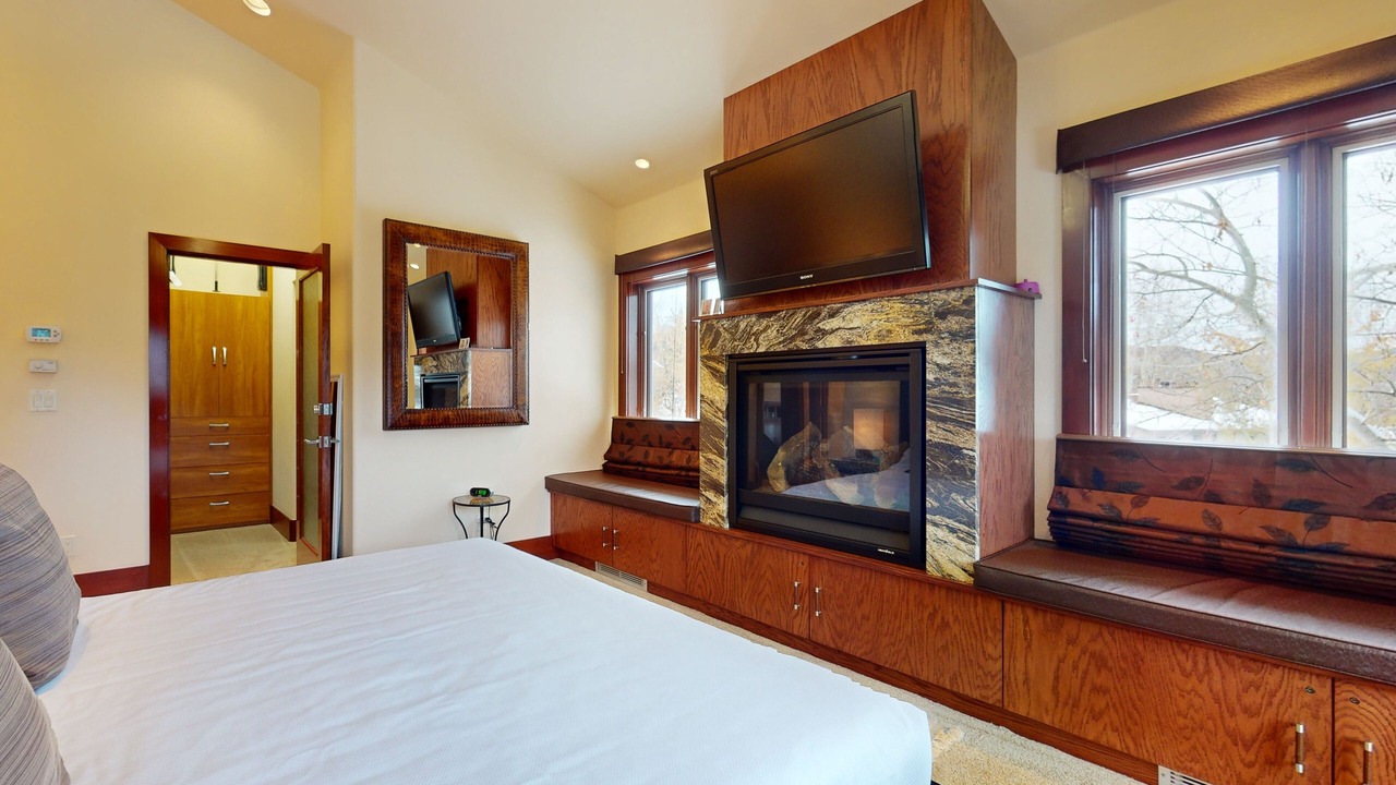 Photo of Bedroom in Snowmass Village