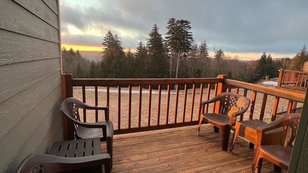 Photo of Outdoor in Snowshoe