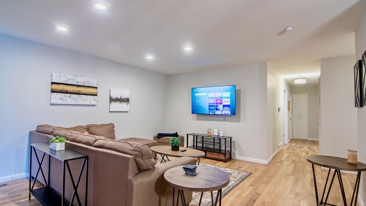 Photo of Livingroom in Englewood