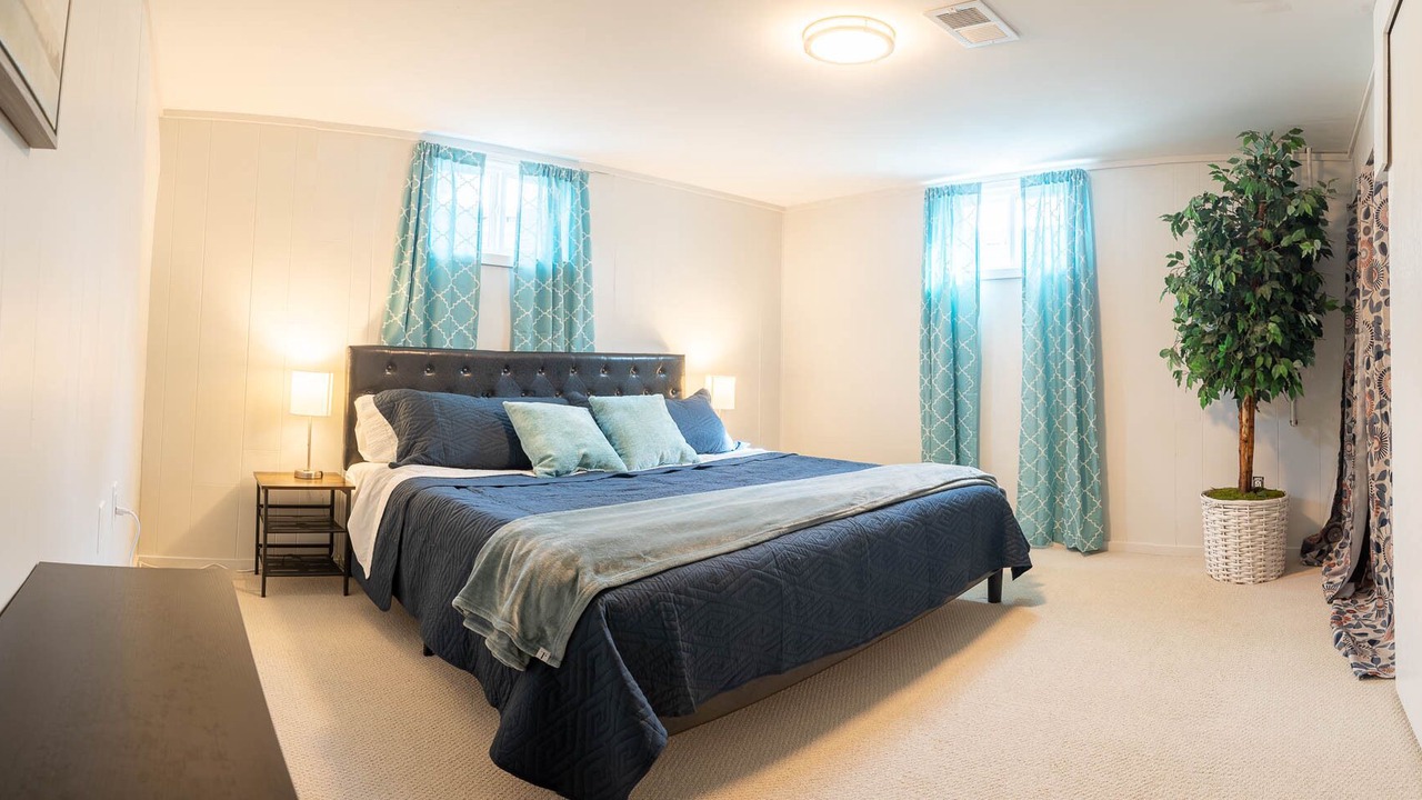 Photo of Bedroom in Englewood