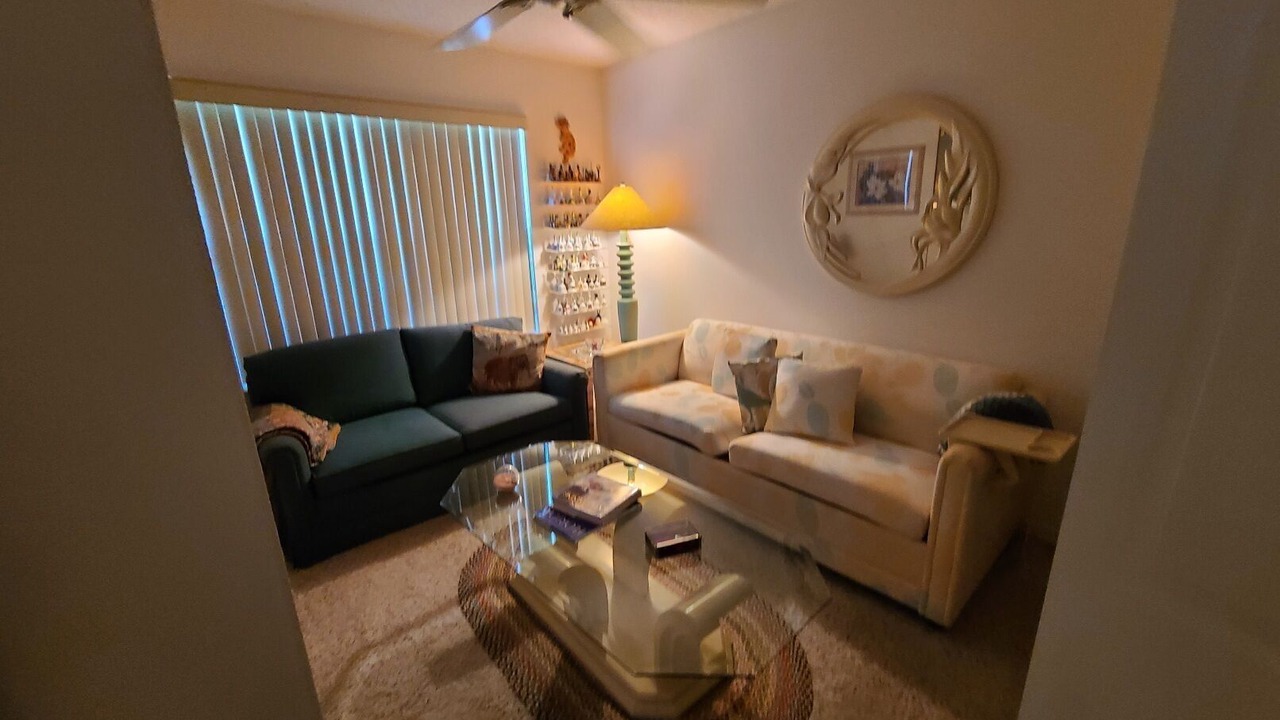 Photo of Livingroom in Candler