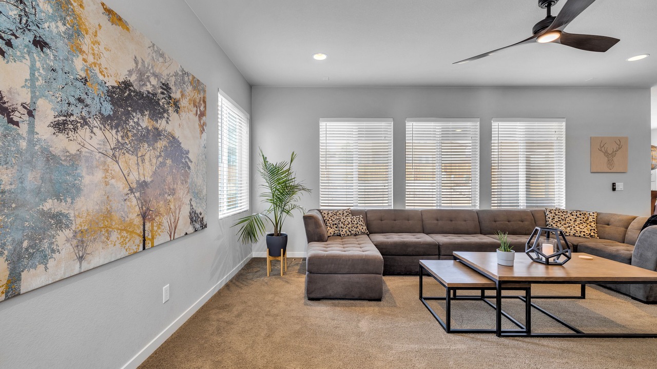 Photo of Livingroom in Parker