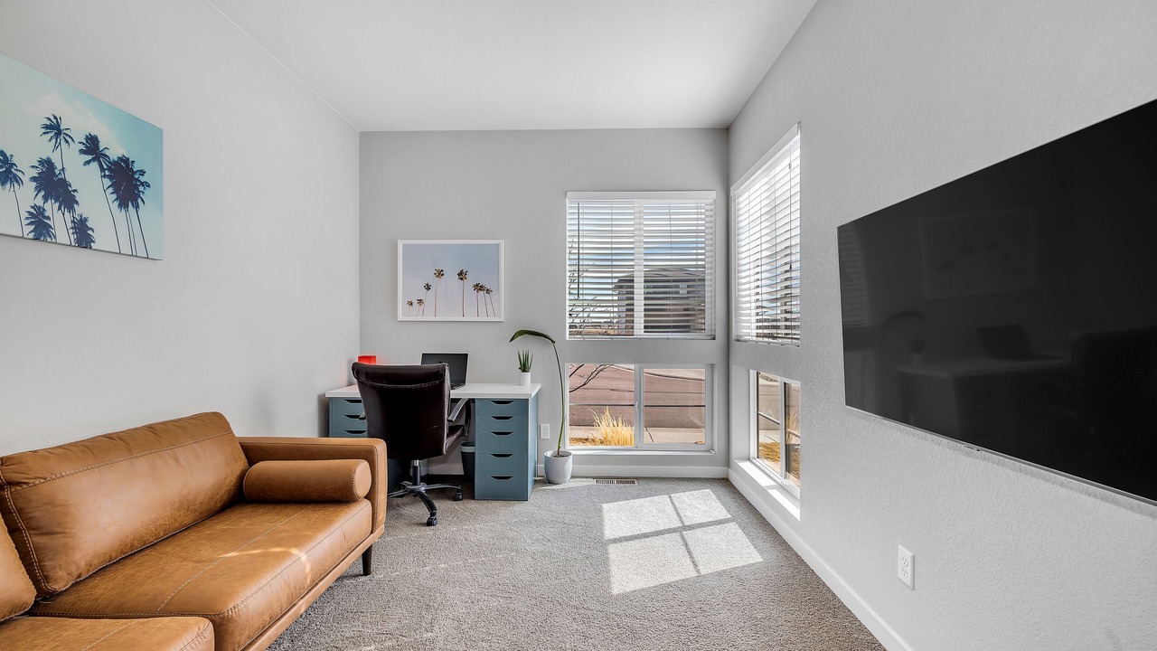 Photo of Livingroom in Parker