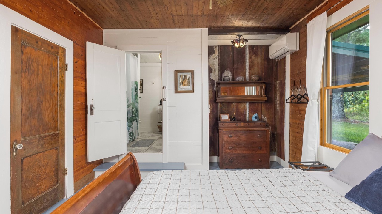 Photo of Bathroom in Rising Fawn
