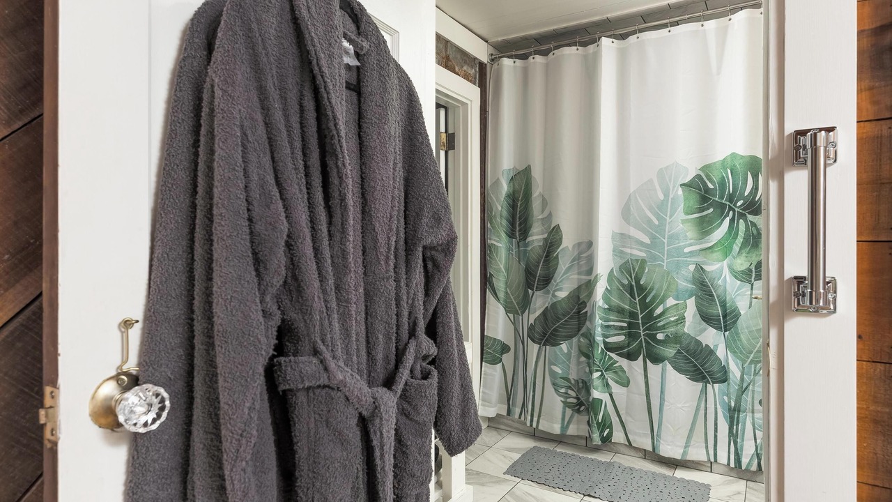 Photo of Bathroom in Rising Fawn