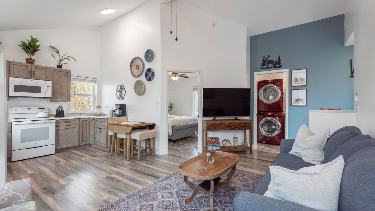 Photo of Livingroom in Ashley Oaks