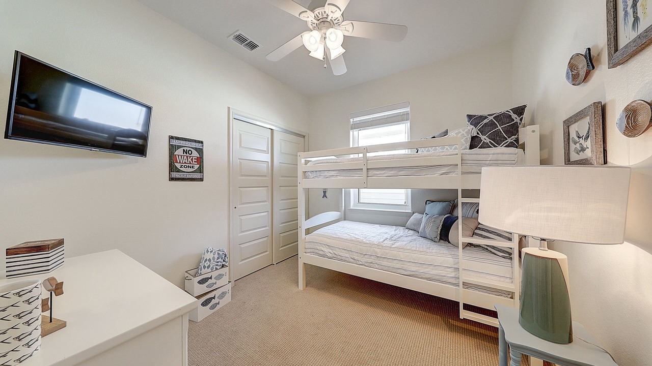Photo of Bedroom in Key Allegro
