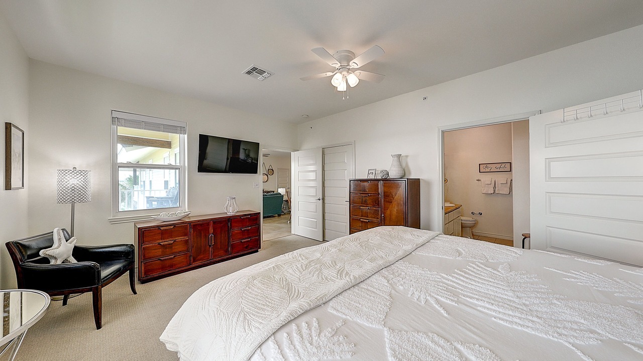 Photo of Bedroom in Key Allegro