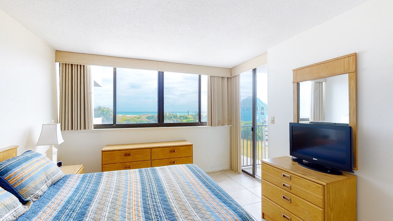 Photo of Bedroom in Atlantic Beach