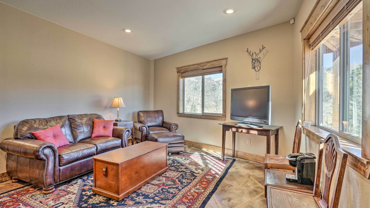Photo of Livingroom in Cripple Creek