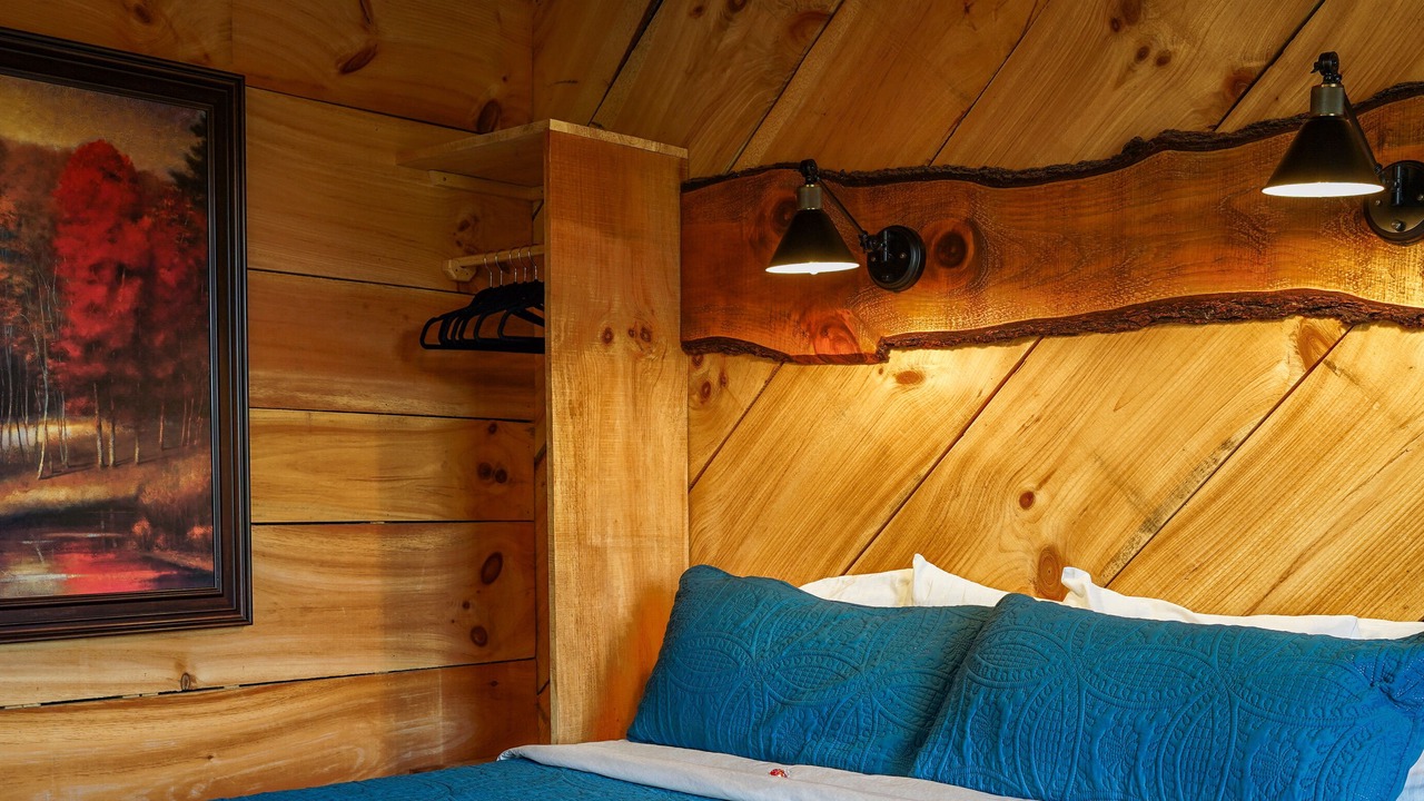Photo of Bedroom in Cosby