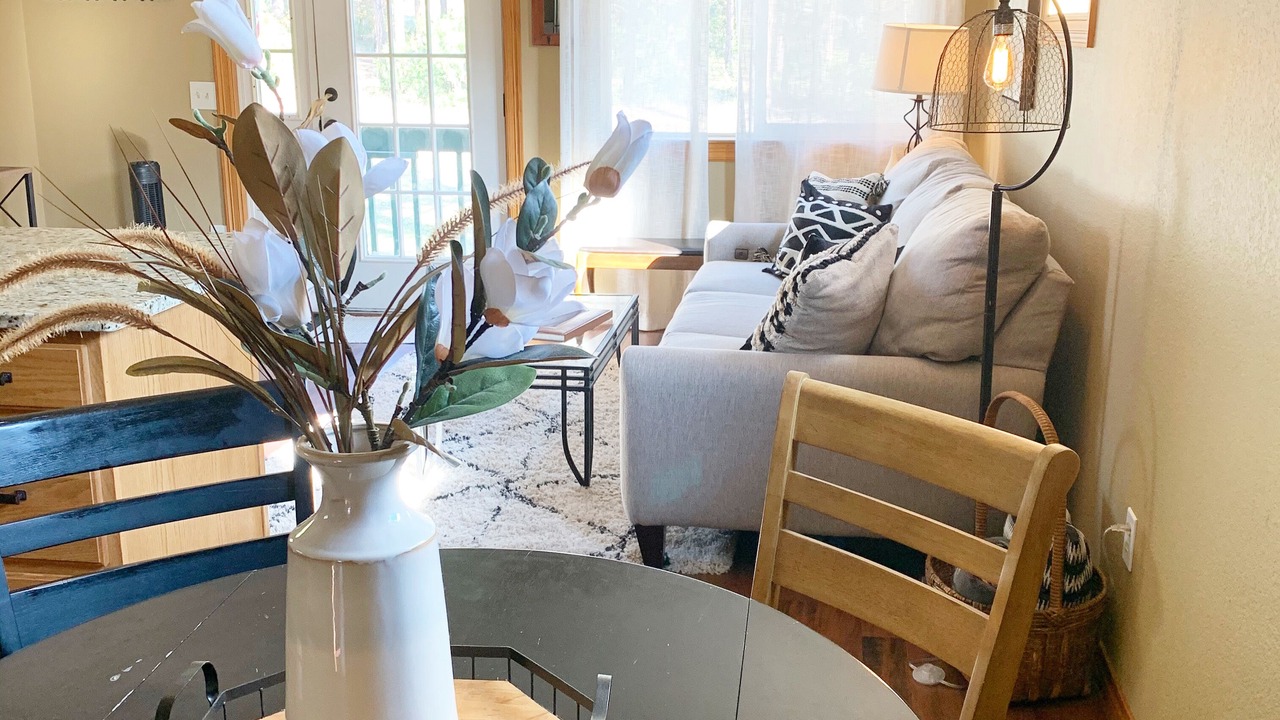 Photo of Livingroom in Larkspur