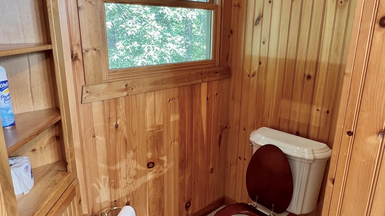 Photo of Bathroom in Copperhill