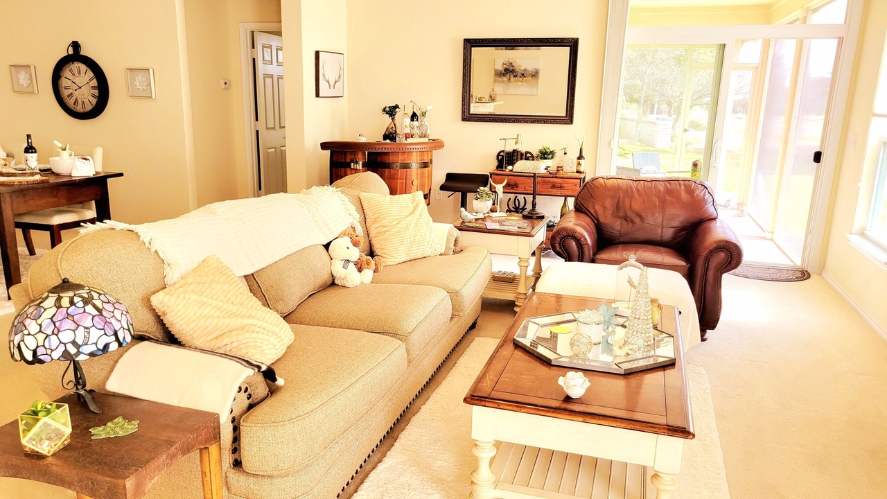Photo of Livingroom in Sun City