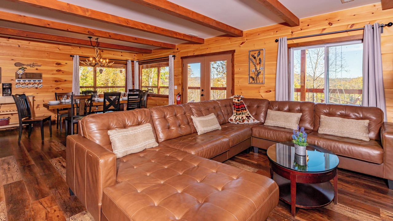 Photo of Livingroom in Gatlinburg