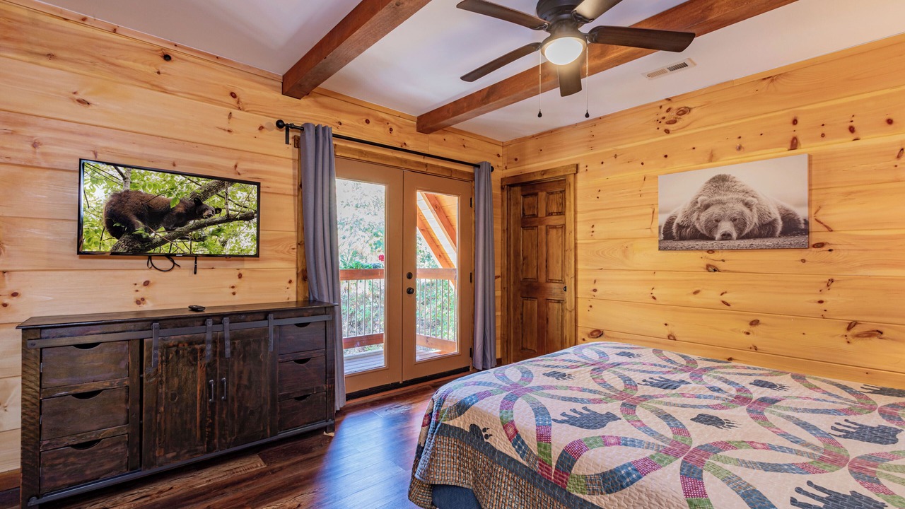 Photo of Bedroom in Gatlinburg