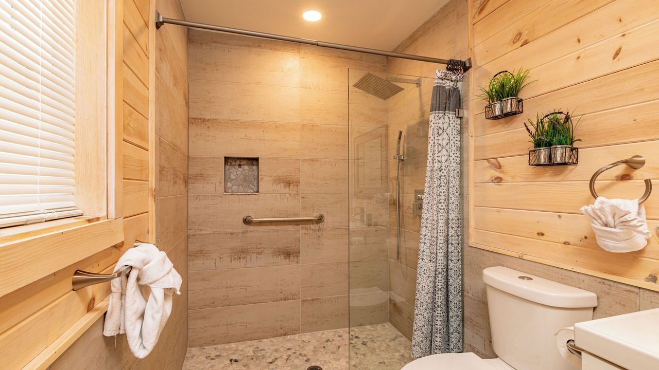 Photo of Bathroom in Gatlinburg