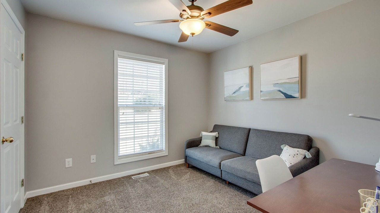 Photo of Livingroom in Spring Hill