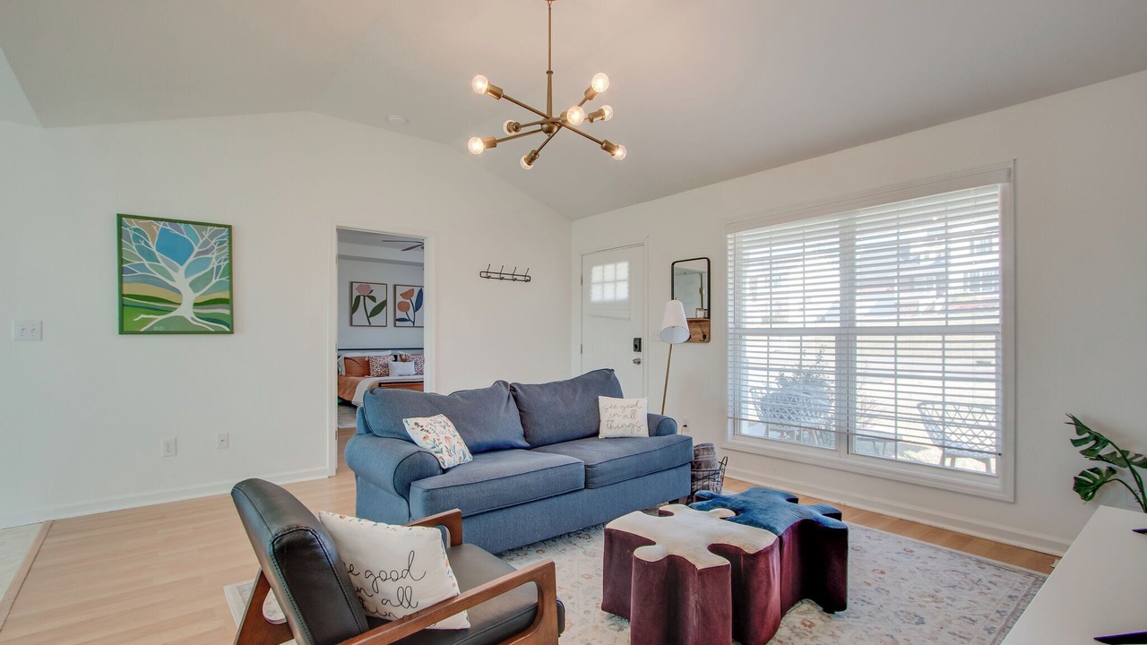 Photo of Livingroom in Spring Hill