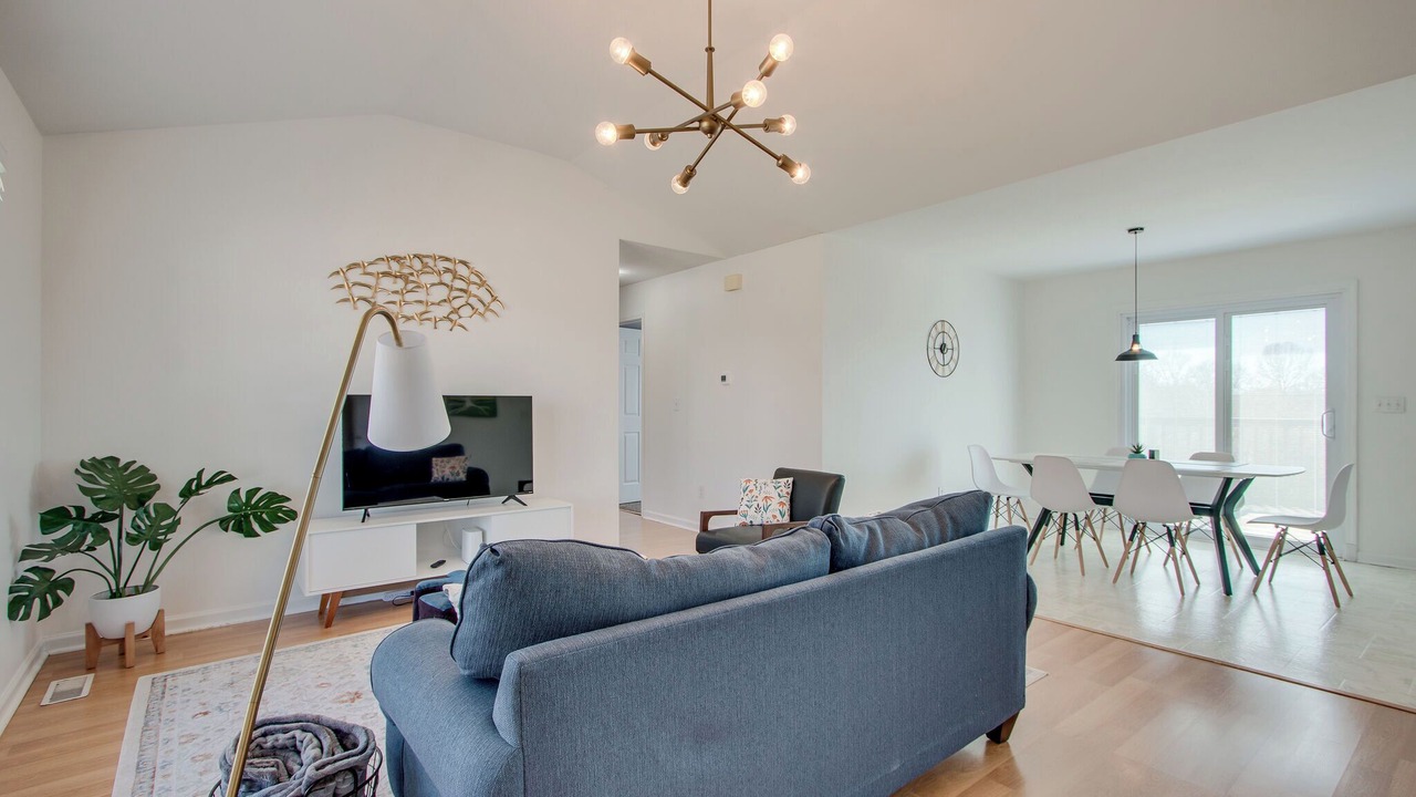 Photo of Livingroom in Spring Hill