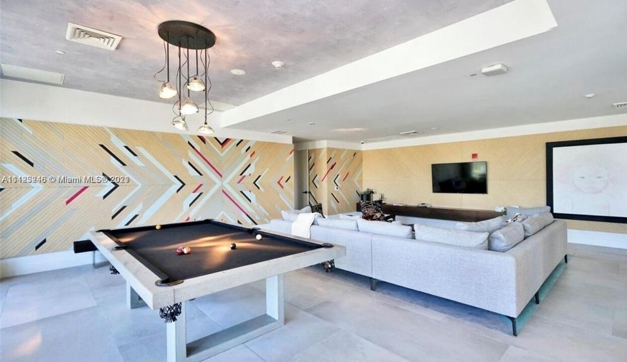 Photo of Bedroom in Midtown