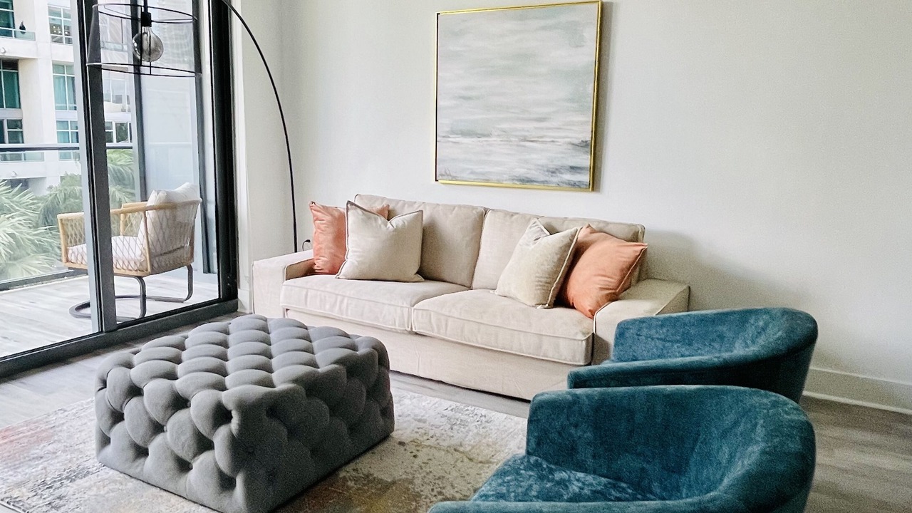 Photo of Livingroom in Midtown