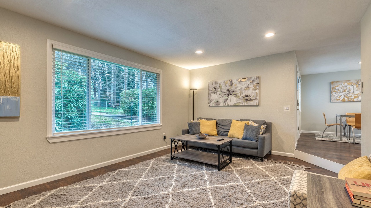 Photo of Bedroom in Paine Field-Lake Stickney