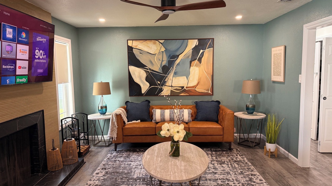 Photo of Livingroom in Roswell