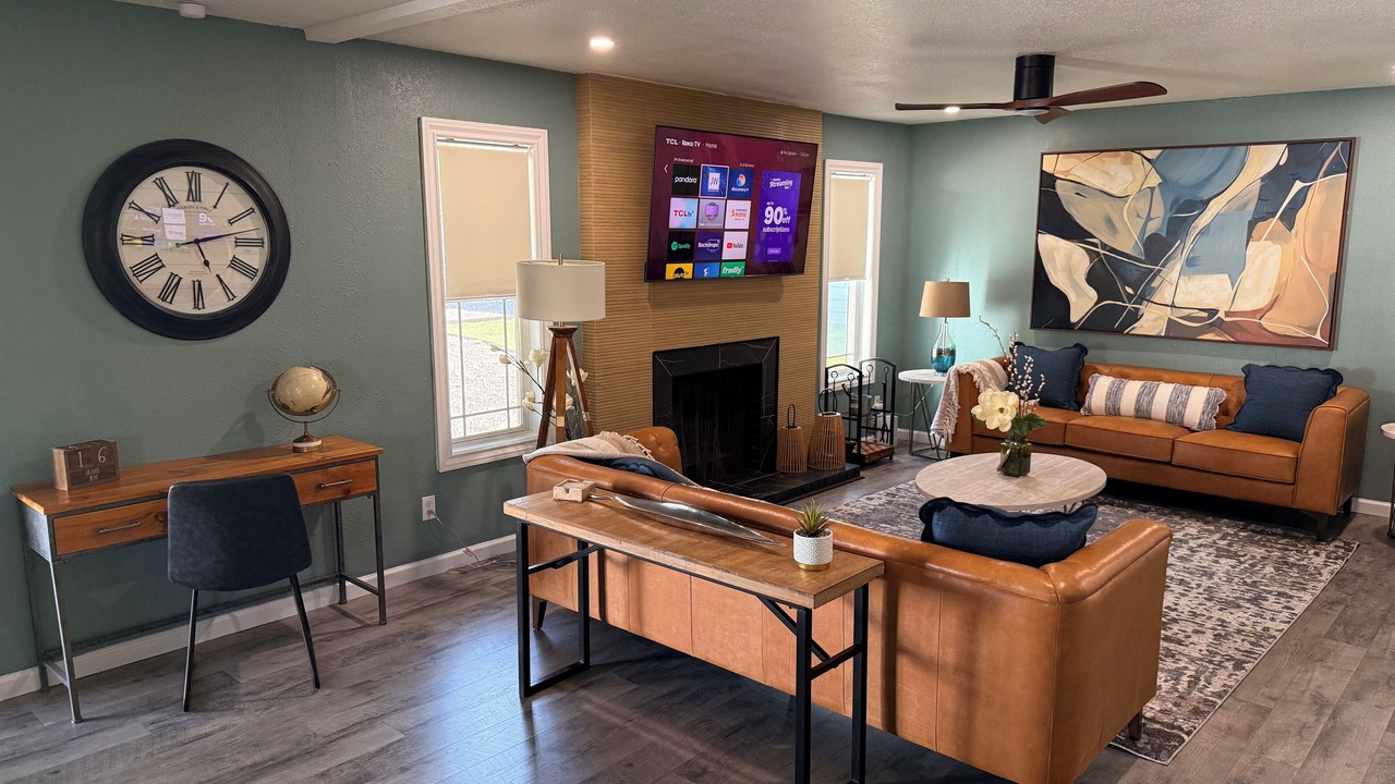 Photo of Livingroom in Roswell