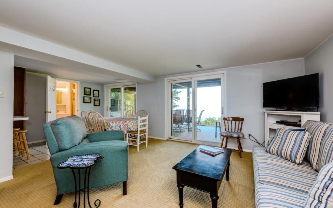 Photo of Livingroom in Bridgman