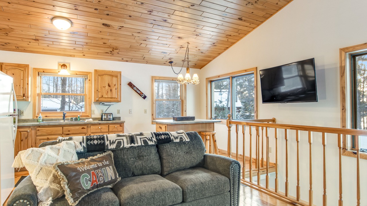 Photo of Livingroom in Three Lakes