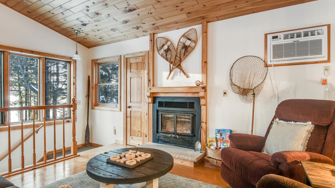 Photo of Livingroom in Three Lakes