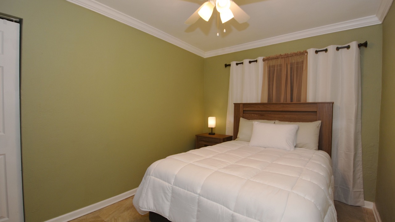 Photo of Bedroom in Riverside Park