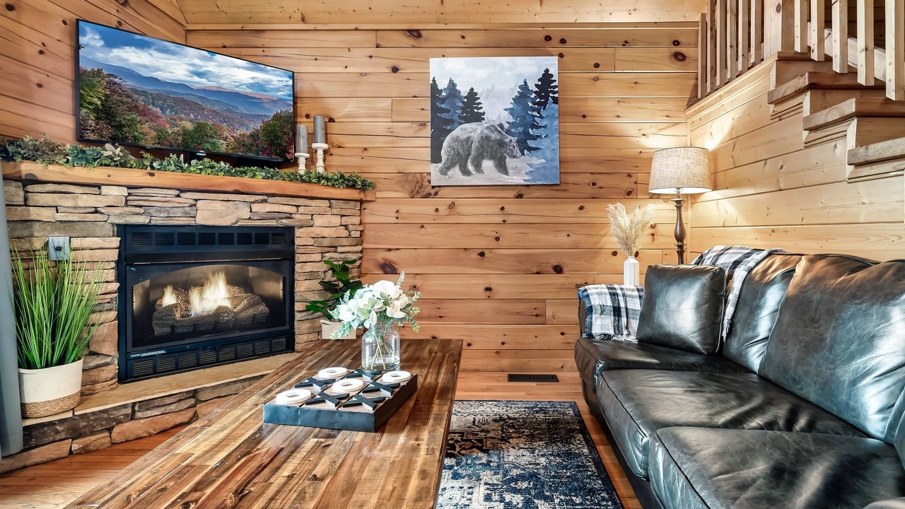 Photo of Livingroom in Black Bear Falls