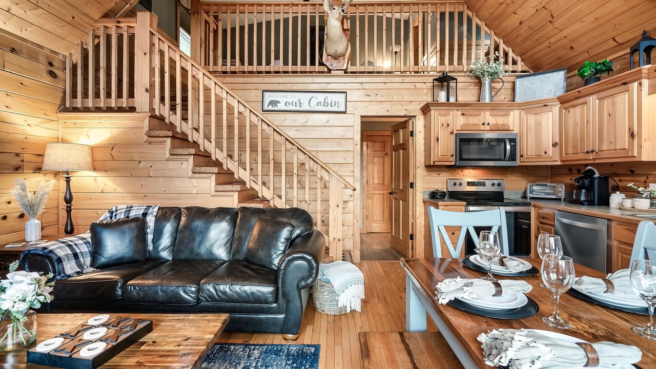 Photo of Livingroom in Black Bear Falls