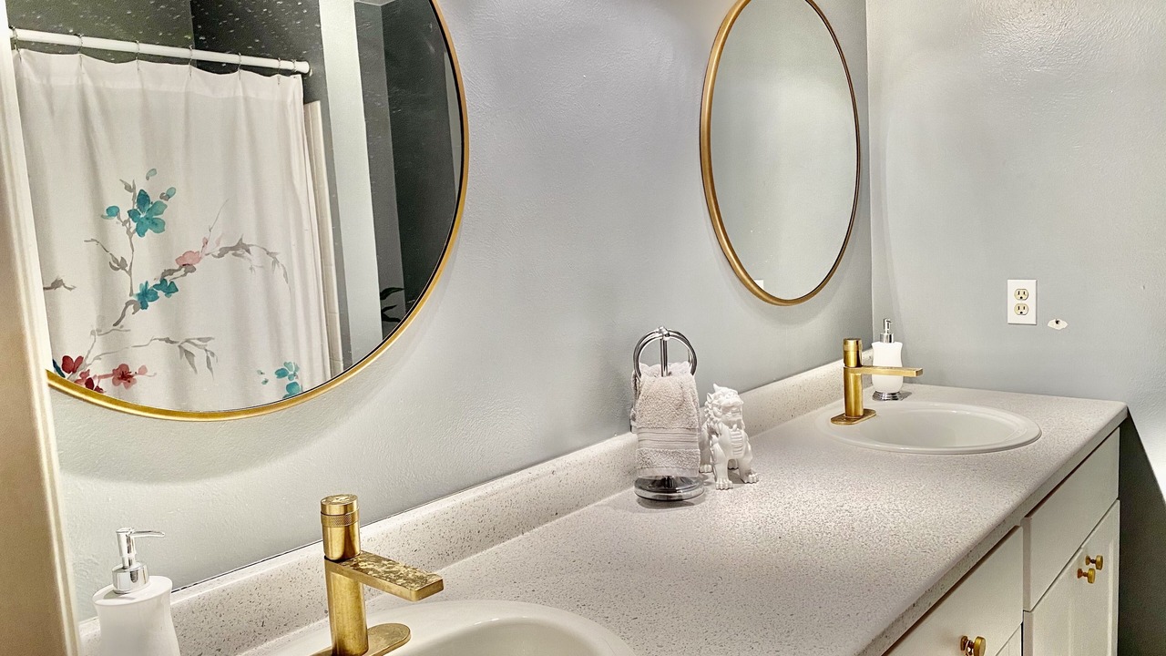 Photo of Bathroom in Morrison