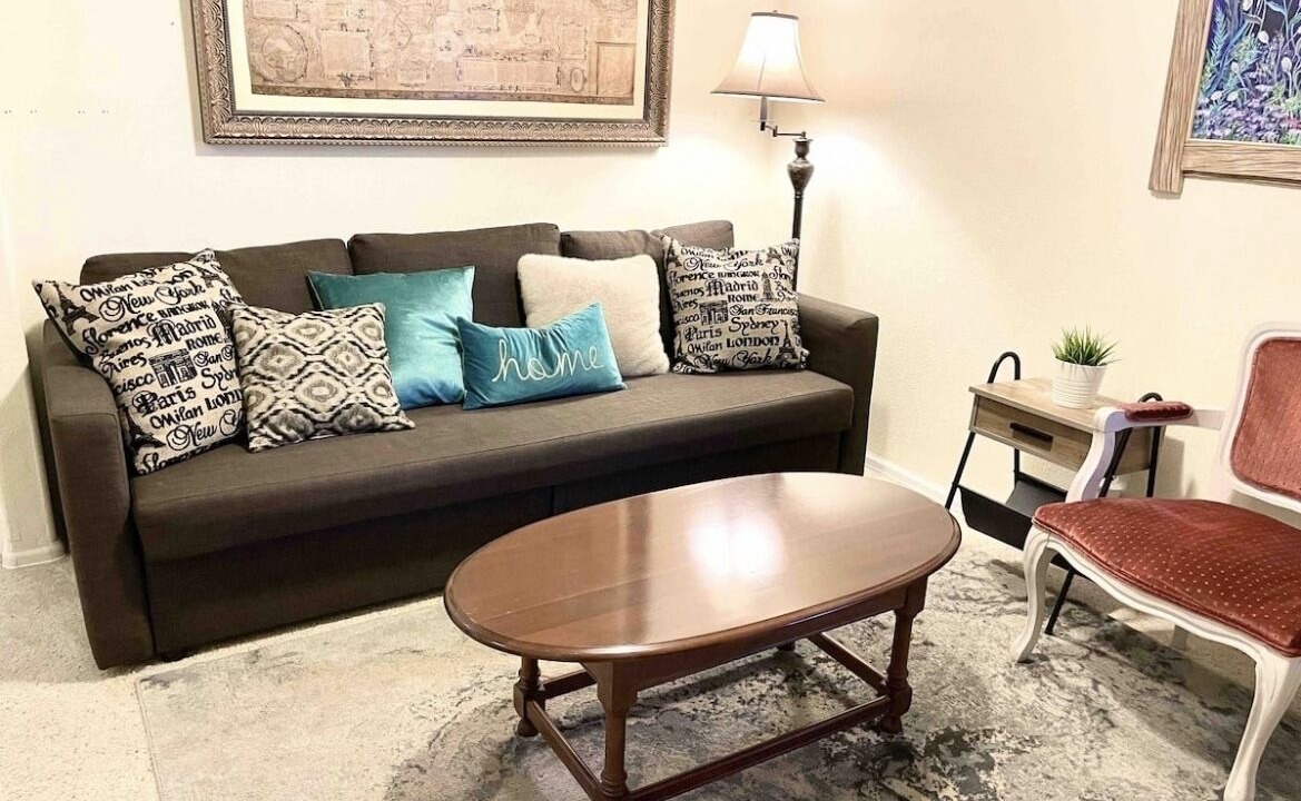 Photo of Livingroom in Thornton
