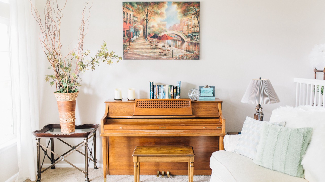 Photo of Livingroom in Thornton