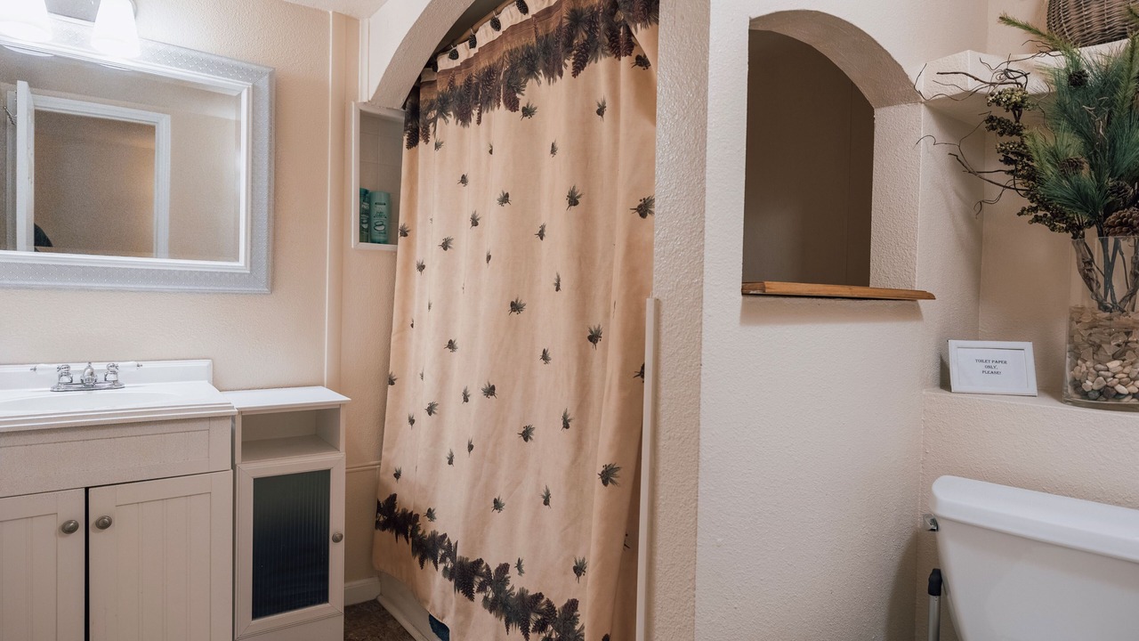 Photo of Bedroom in Cloudcroft