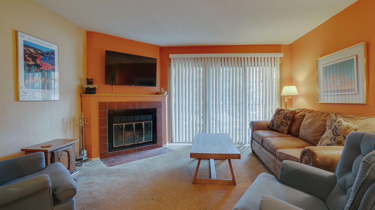 Photo of Livingroom in Angel Fire