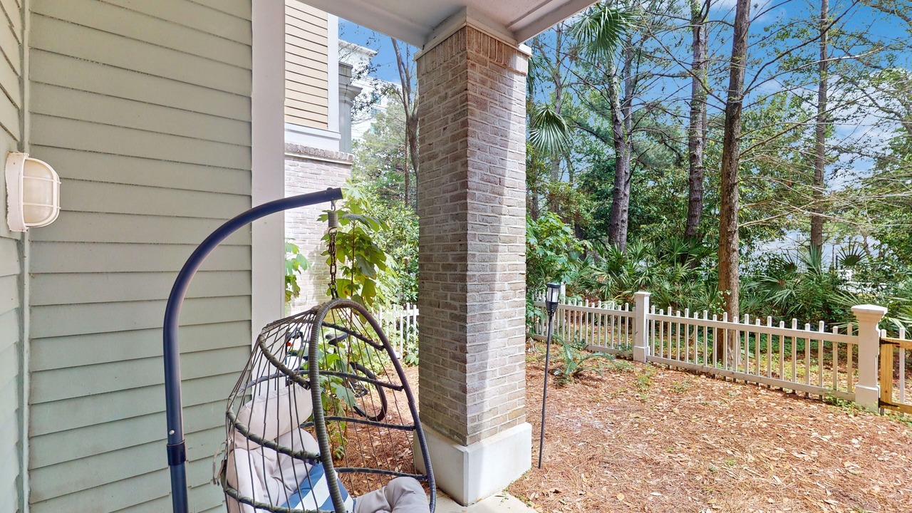 Photo of Patio Balcony in Baytowne Wharf