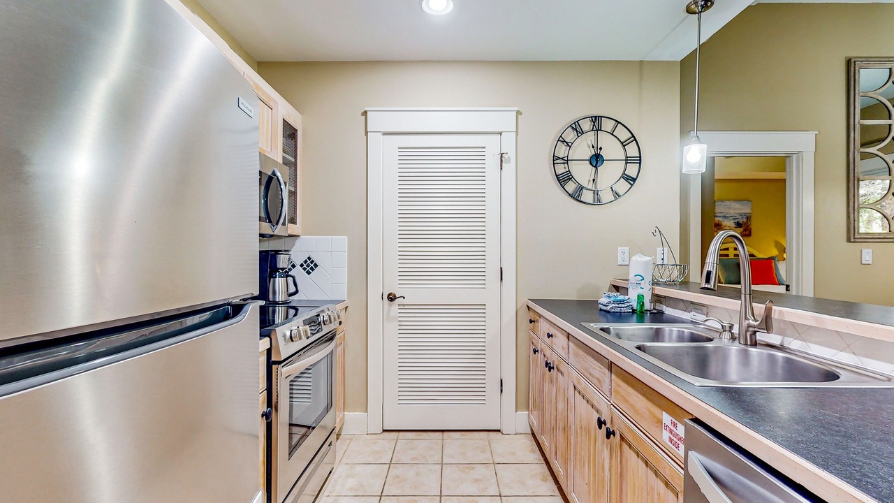 Photo of Kitchen in Baytowne Wharf