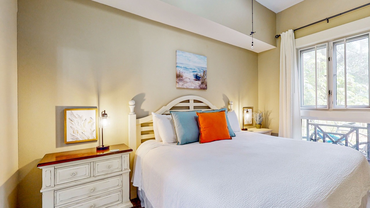 Photo of Bedroom in Baytowne Wharf