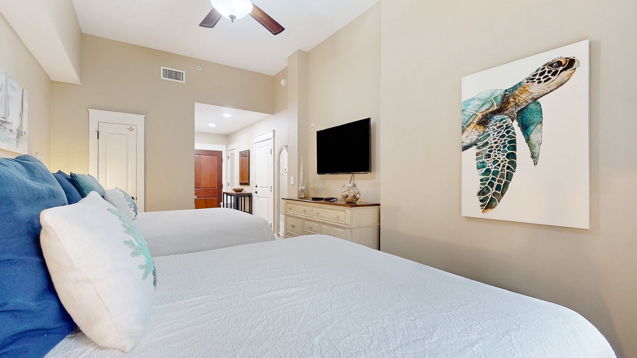 Photo of Bedroom in Baytowne Wharf