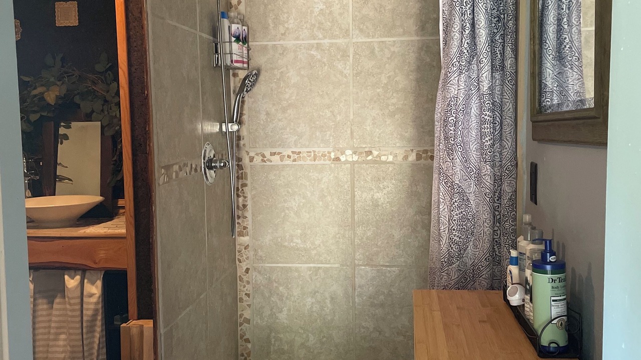 Photo of Bathroom in Ontonagon